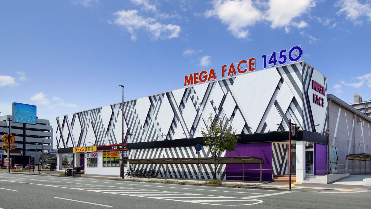 MEGA FACE 1450本山店